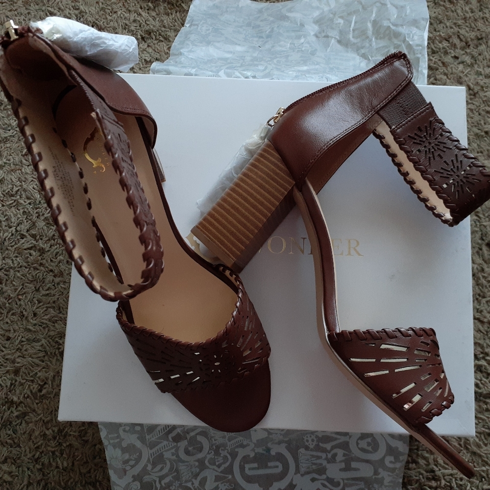 Size 10 sandal, new